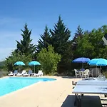 Des Cypres Holiday home Constans