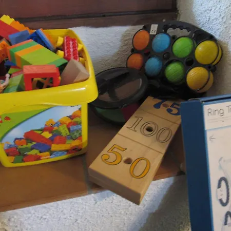 Des Cyprès Hébergement de vacances Constans