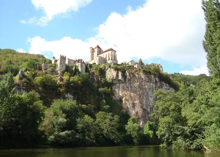 Hébergement de vacances Des Cyprès Constans